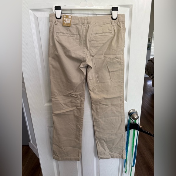 NEW Aeropostale Womens Khaki pants Size 10 Regular Low Rise Classic 33” Inseam - Picture 5 of 6